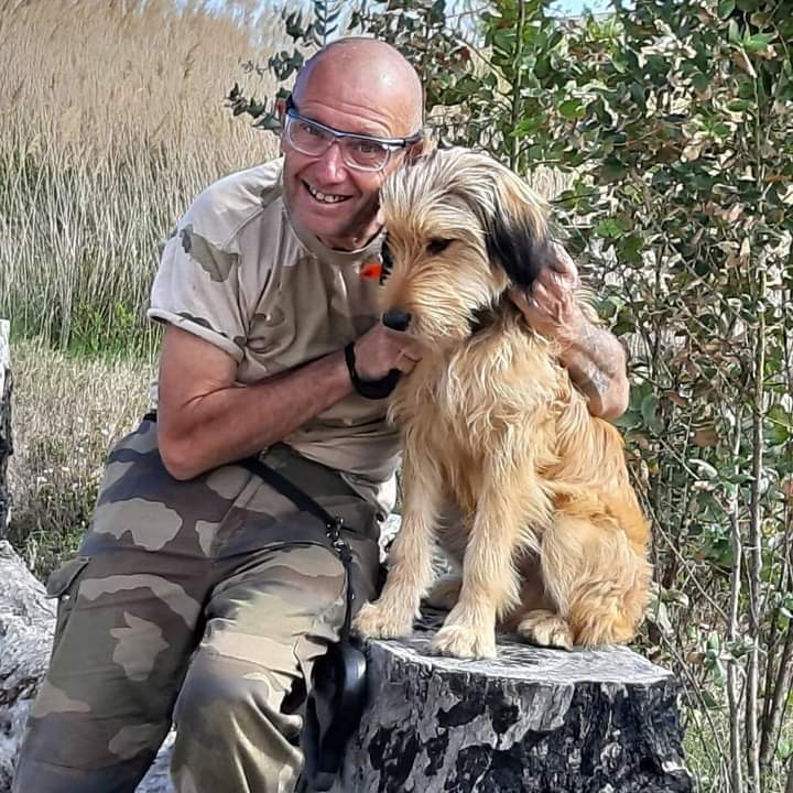 Profil de Larbi